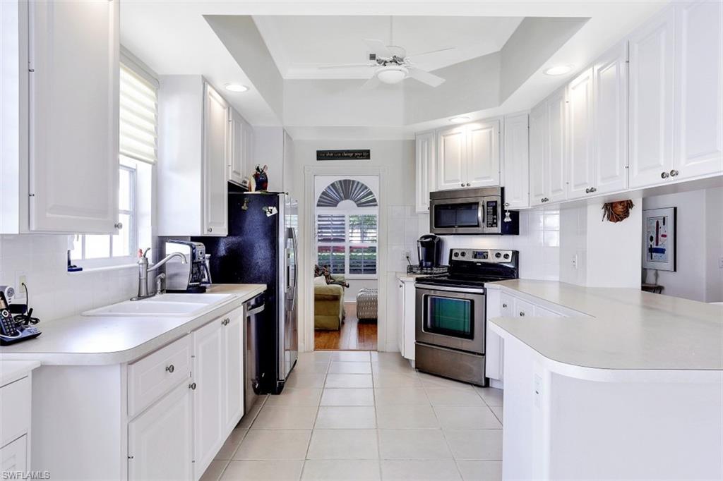 ISLAND WALK - Residential