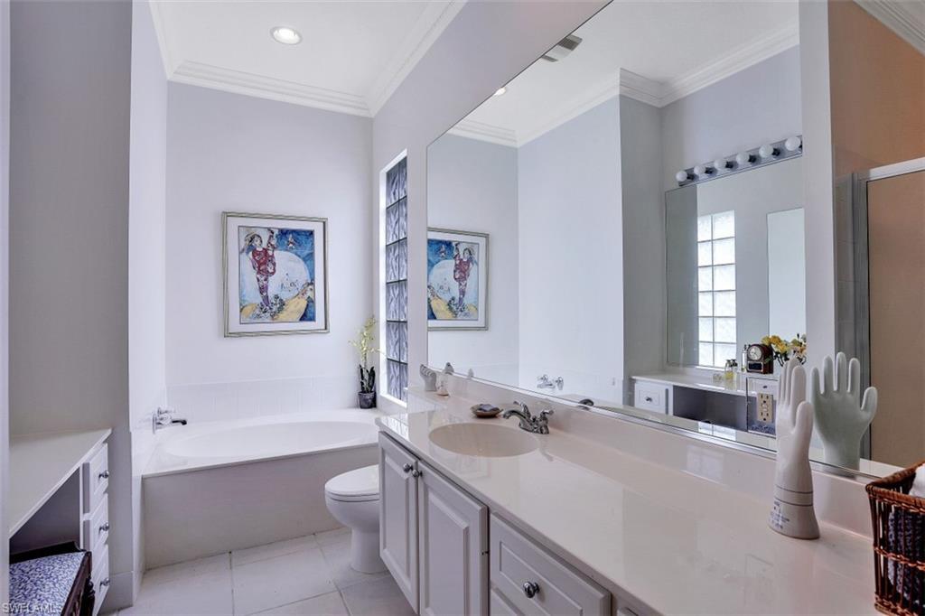 ISLAND WALK - Residential