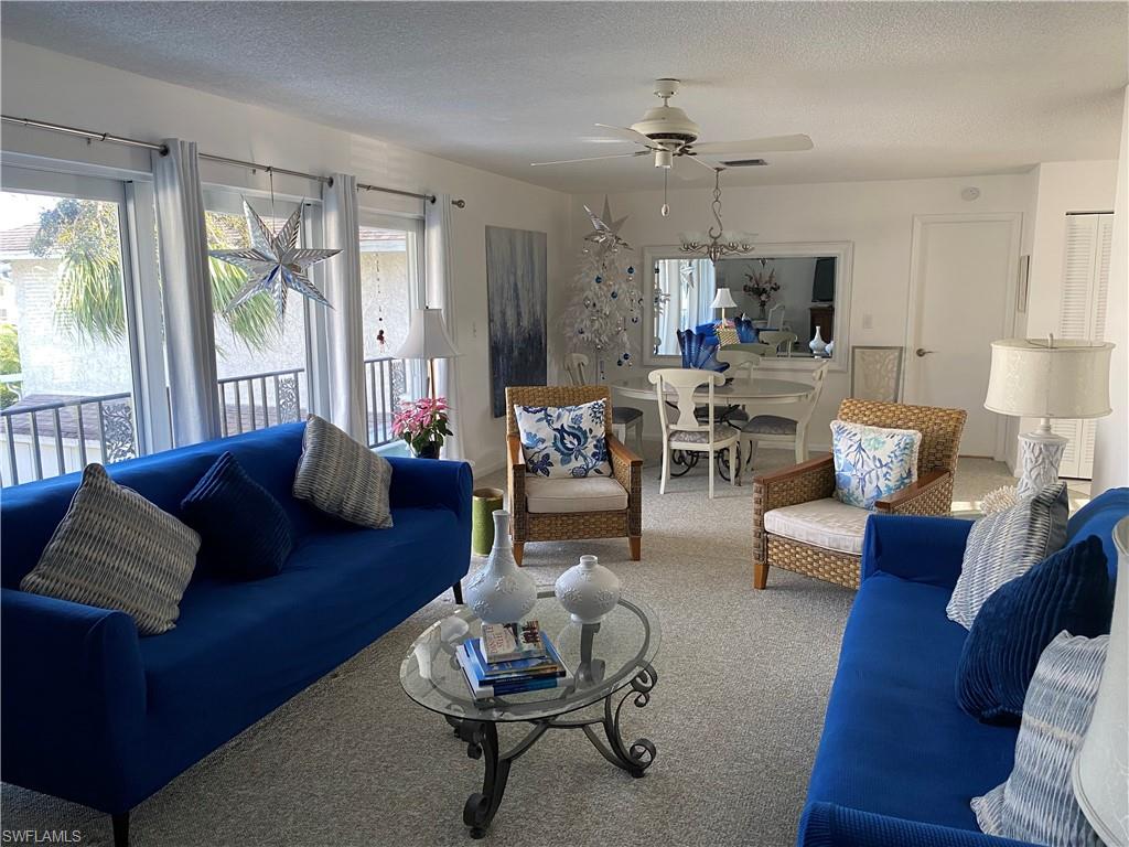 GLADES COUNTRY CLUB - Residential Lease