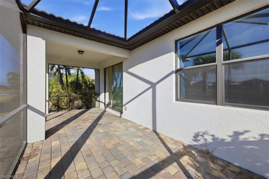 HAMPTON LAKES - Residential