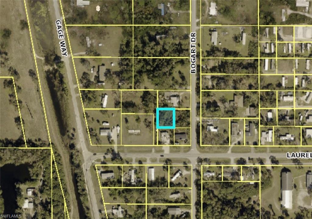 NORTH FORT MYERS - Land