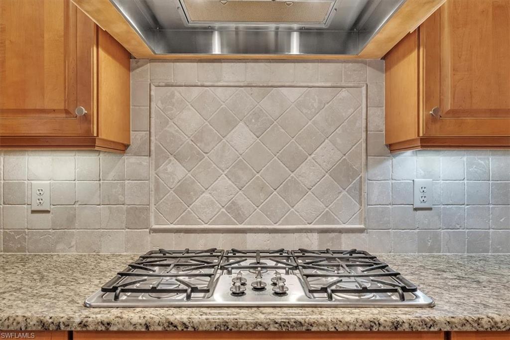 CEDAR HAMMOCK - Residential