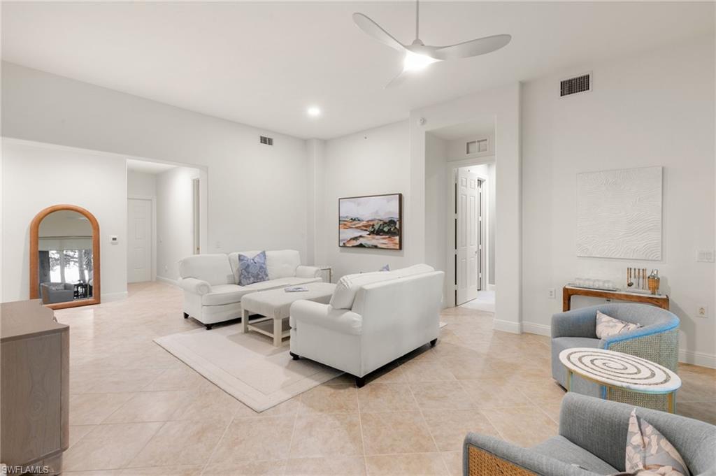 3053 Aviamar CIR 8-102