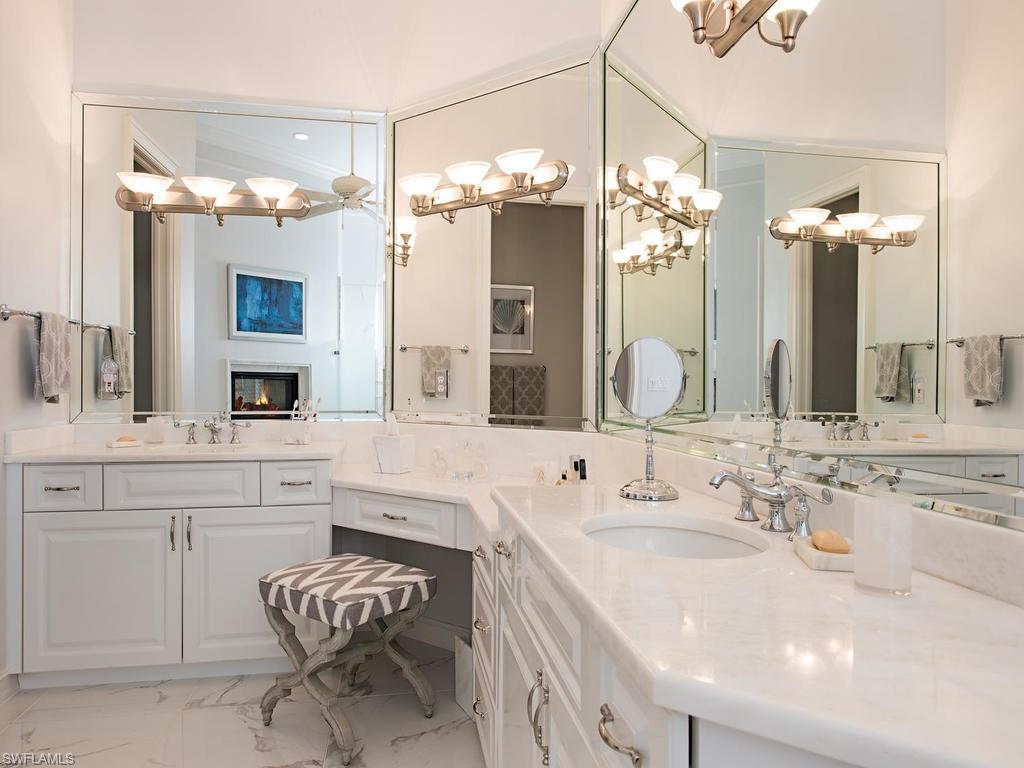 AQUALANE SHORES - Residential