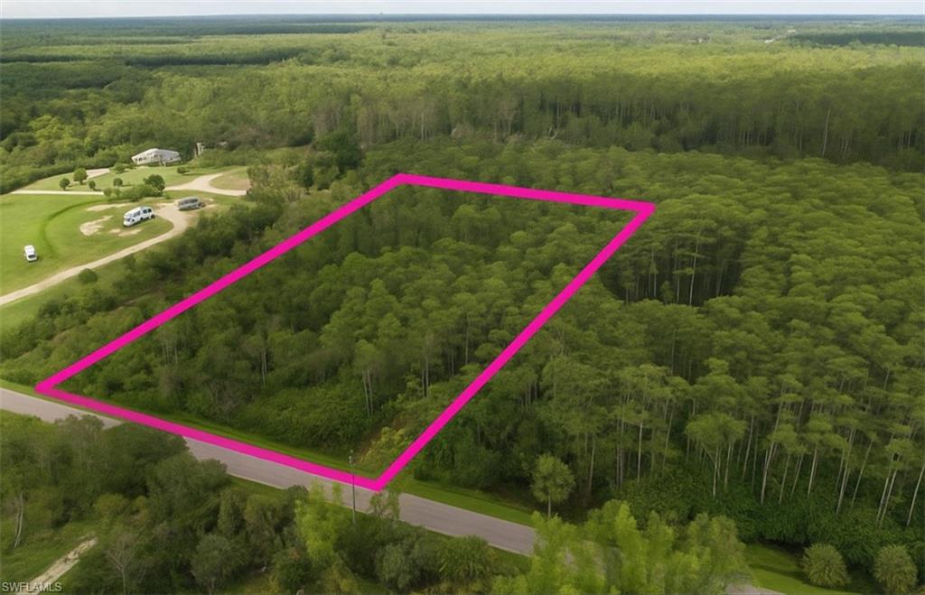 BURGUNDY FARMS - Land