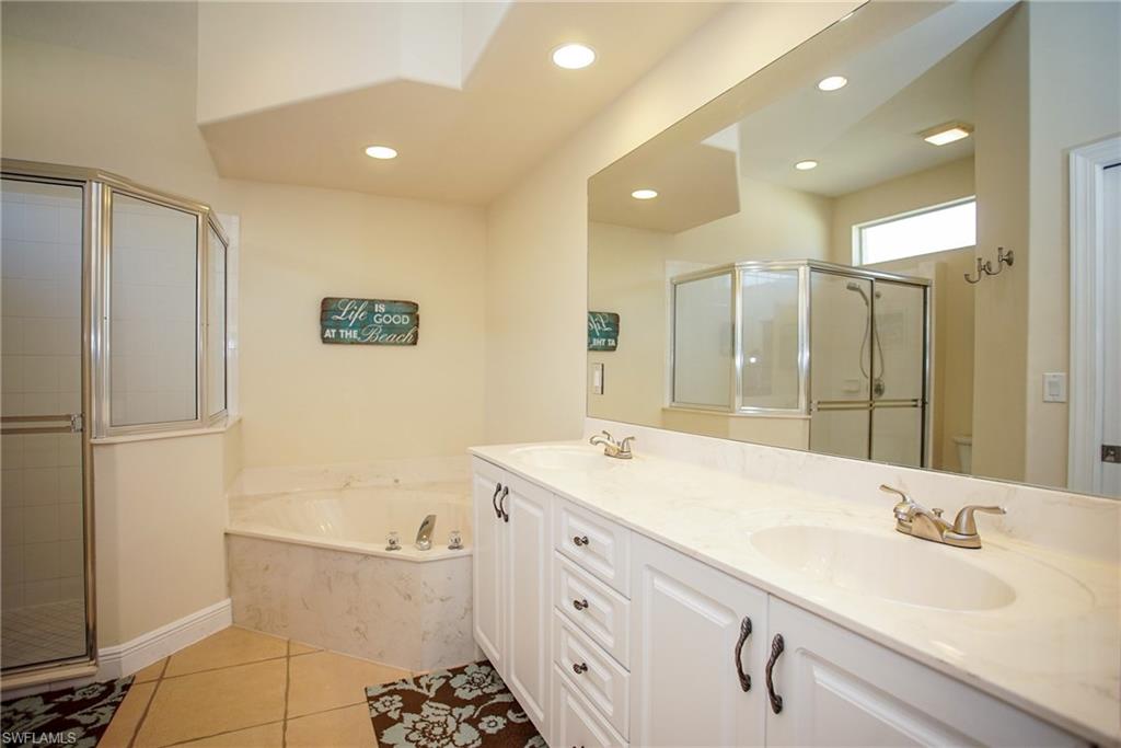 IBIS COVE - Residential