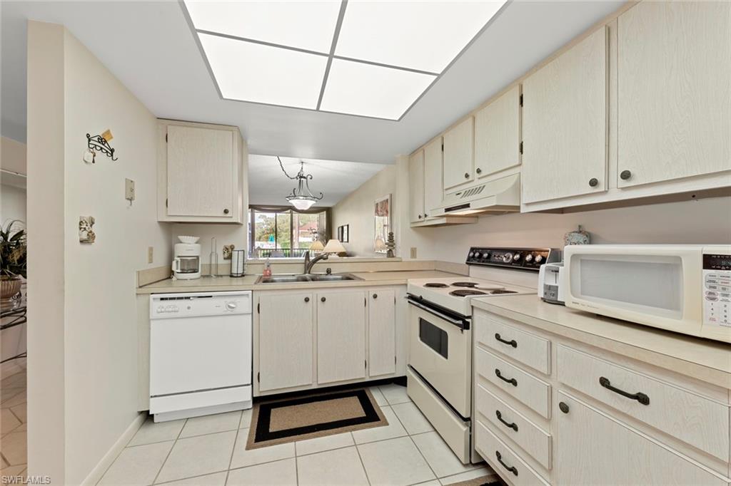 BONITA PINES - Residential