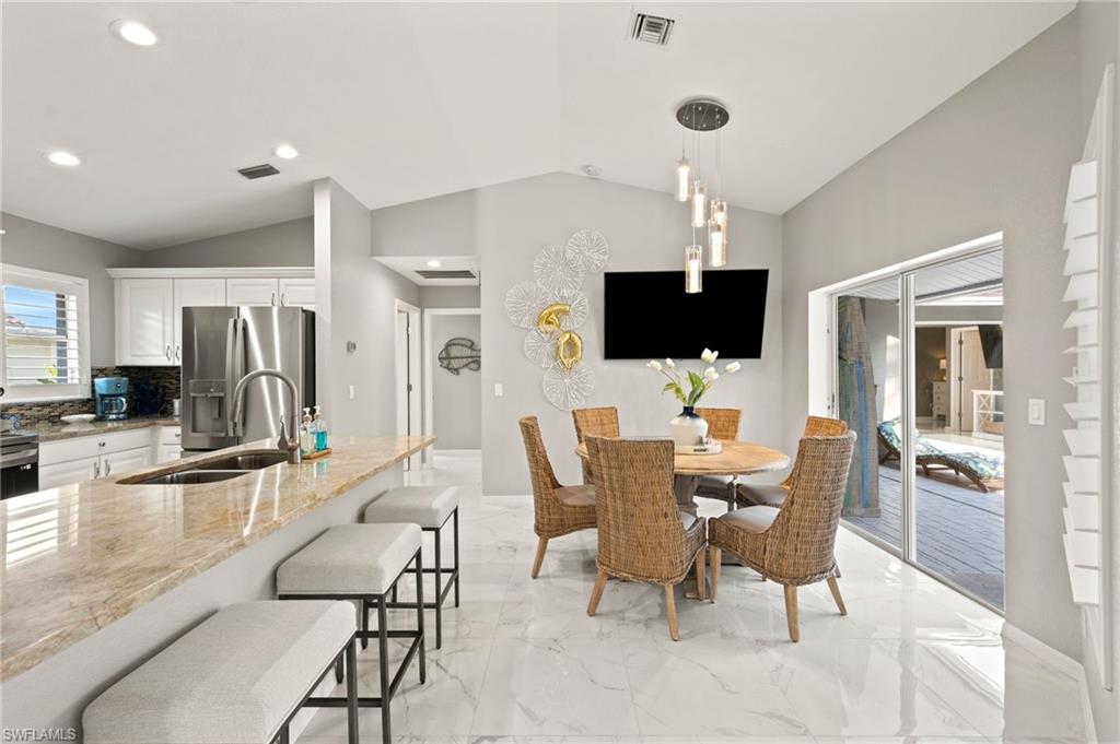 RIVERSIDE YACHT CLUB - Residential