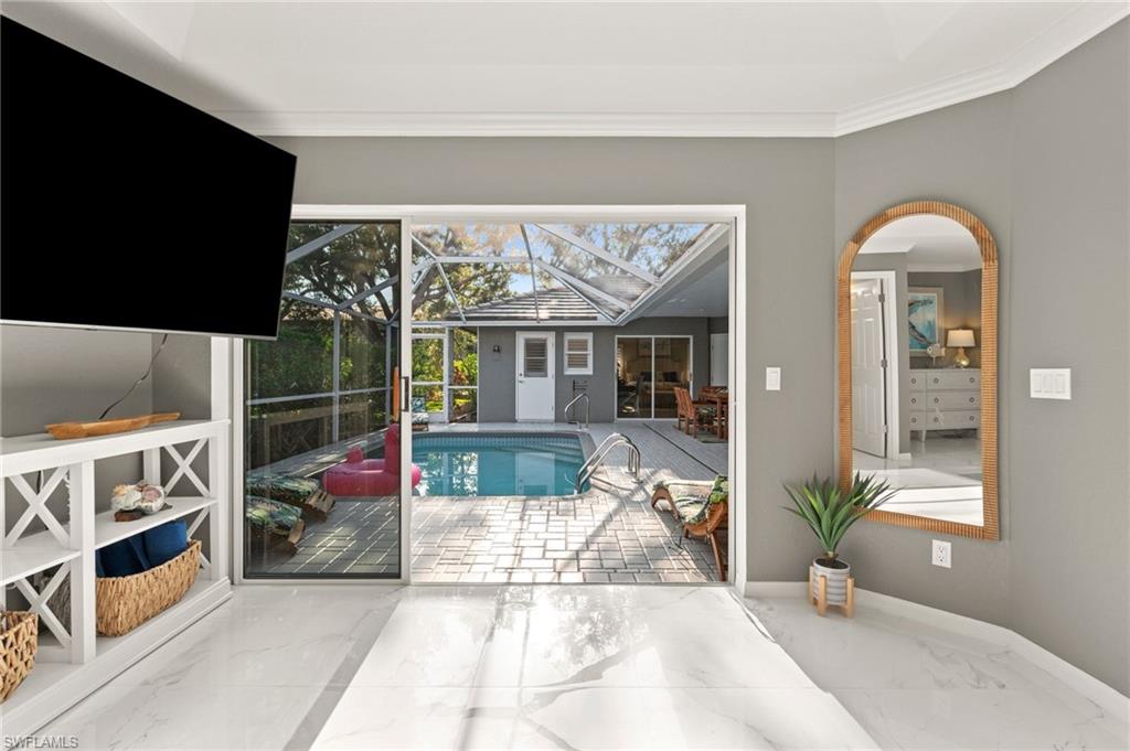 RIVERSIDE YACHT CLUB - Residential