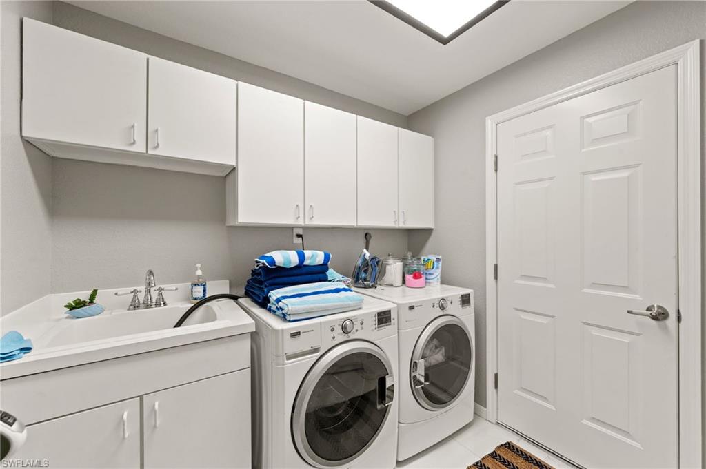 RIVERSIDE YACHT CLUB - Residential