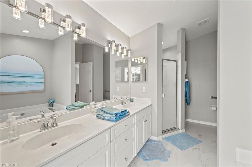 RIVERSIDE YACHT CLUB - Residential