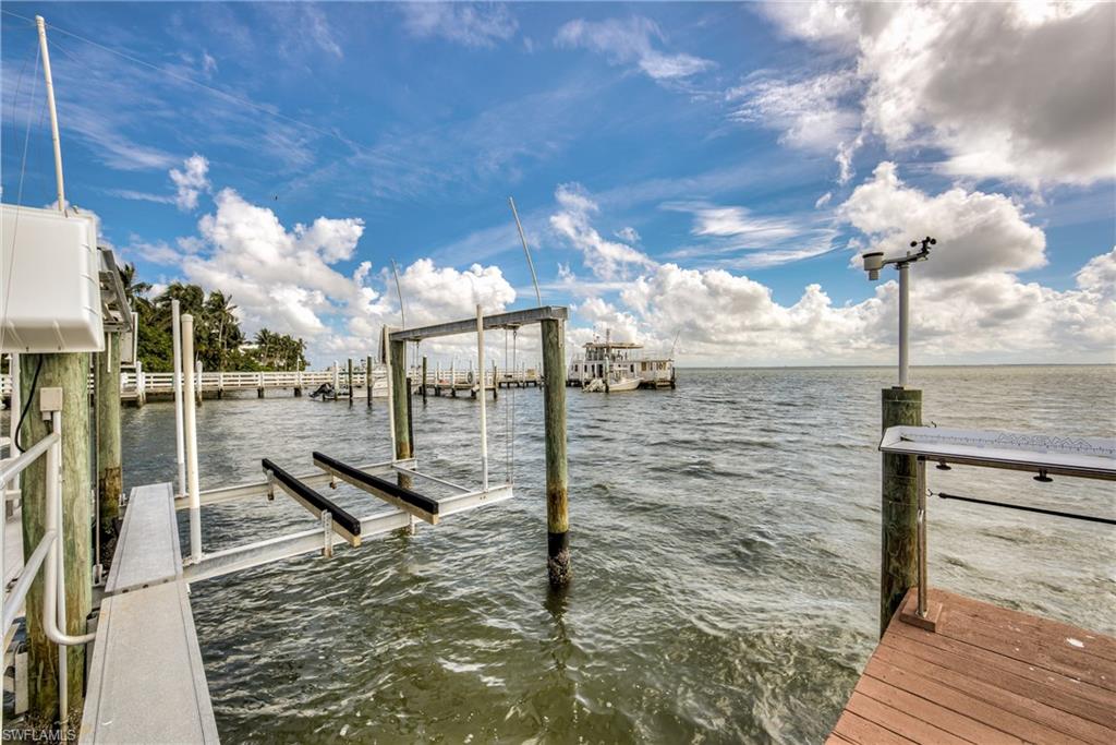 CAPTIVA BAY VILLAS CONDO - Residential