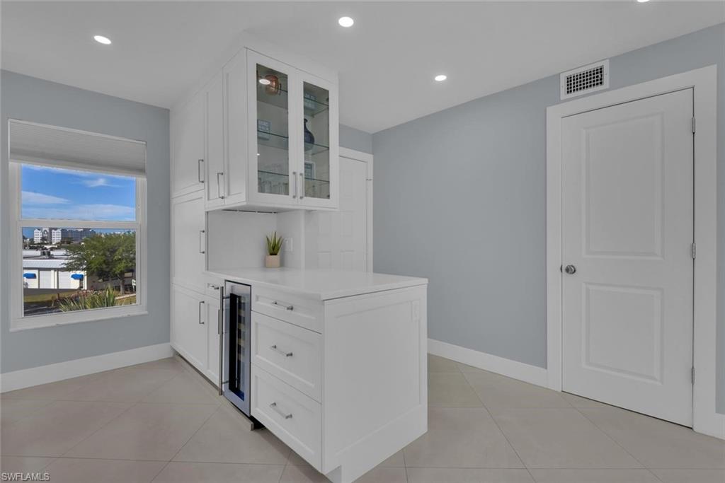 GRAND BAY AT MARCO BEACH - Residential Lease