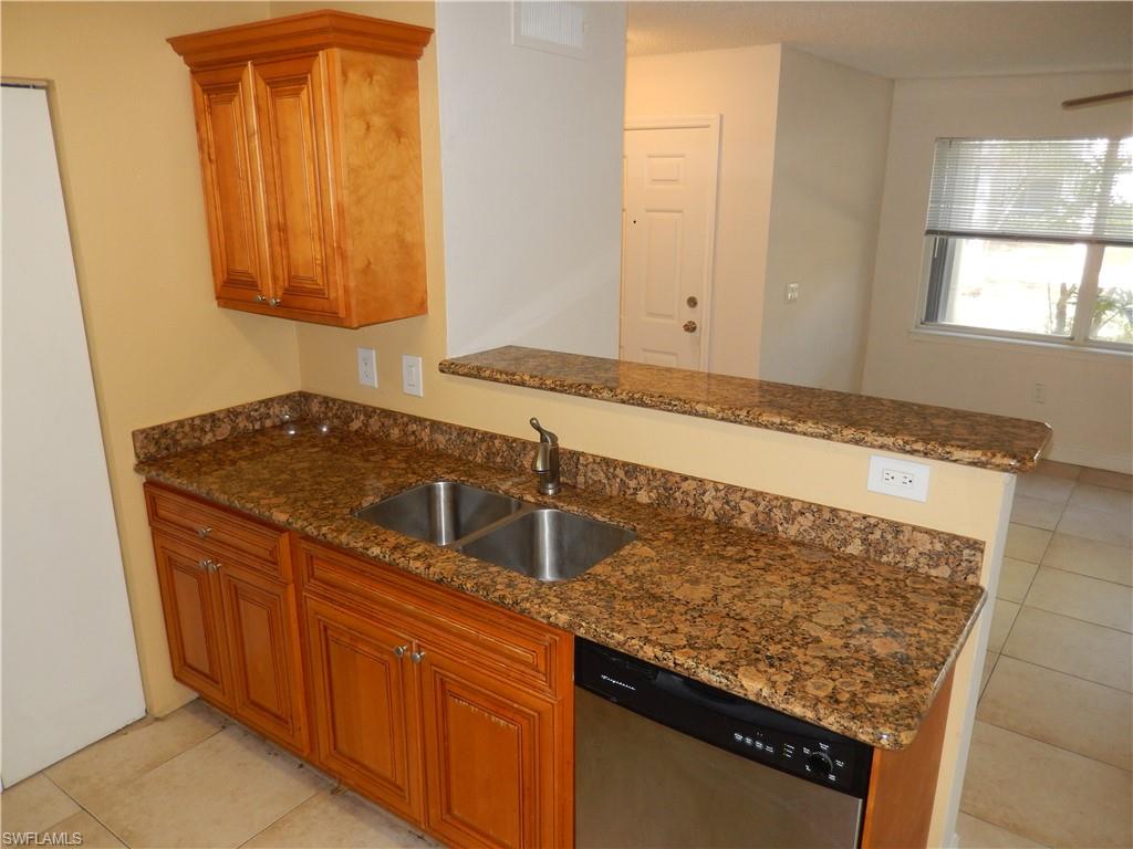 VENETIAN PALMS - Residential Lease