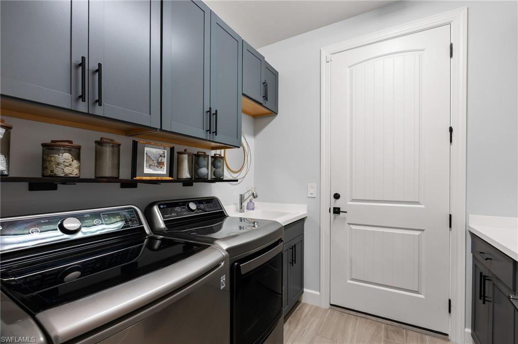 COUNTRY CLUB - Residential