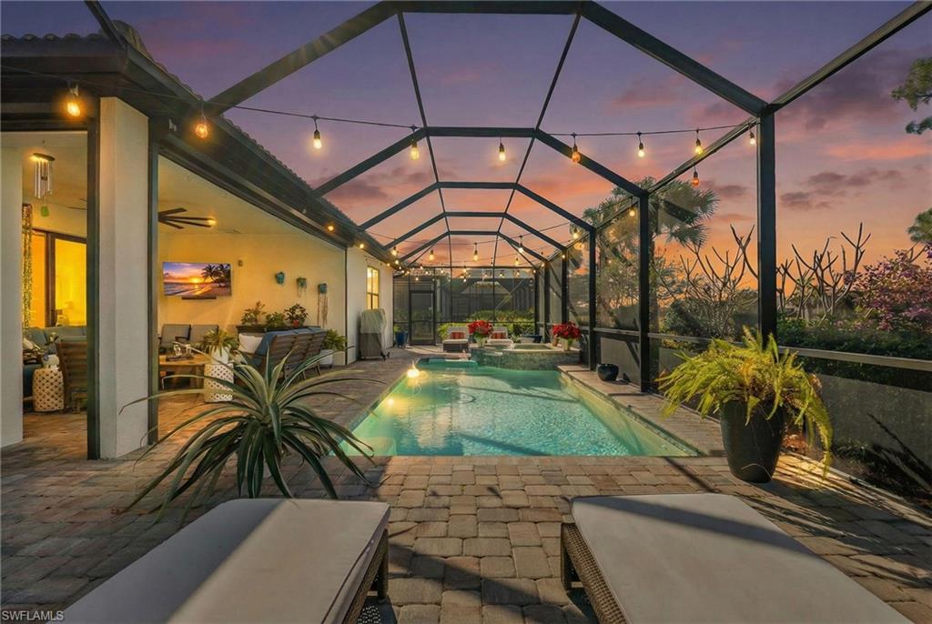 COUNTRY CLUB - Residential