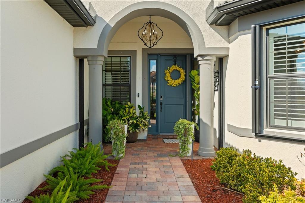 COUNTRY CLUB - Residential