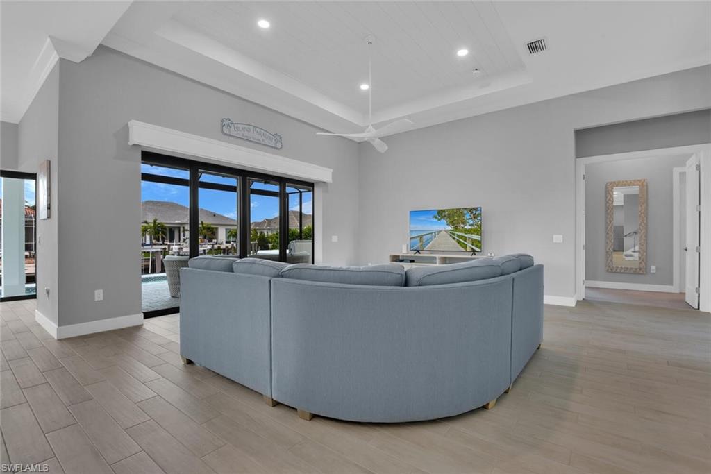 MARCO ISLAND - Residential Lease