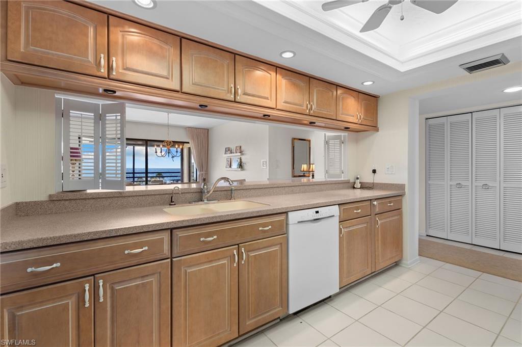 GULFSIDE PLACE A LUXURY CONDO - Residential