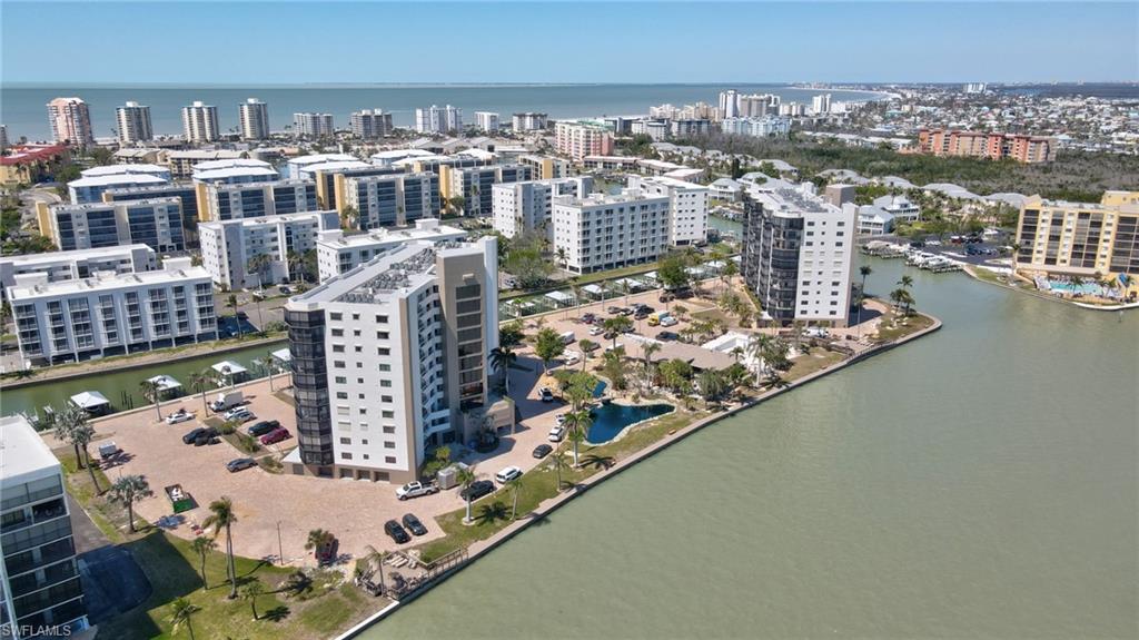 HARBOUR POINTE CONDO - Residential