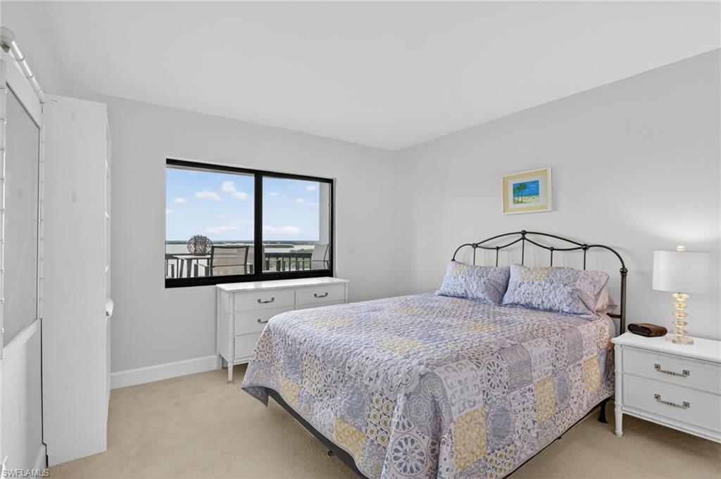 HARBOUR POINTE CONDO - Residential