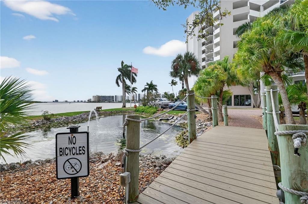 HARBOUR POINTE CONDO - Residential