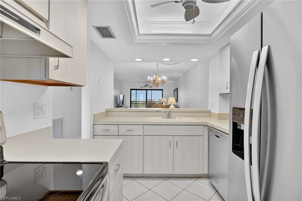 HARBOUR POINTE CONDO - Residential