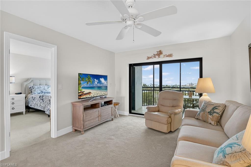 HARBOUR POINTE CONDO - Residential