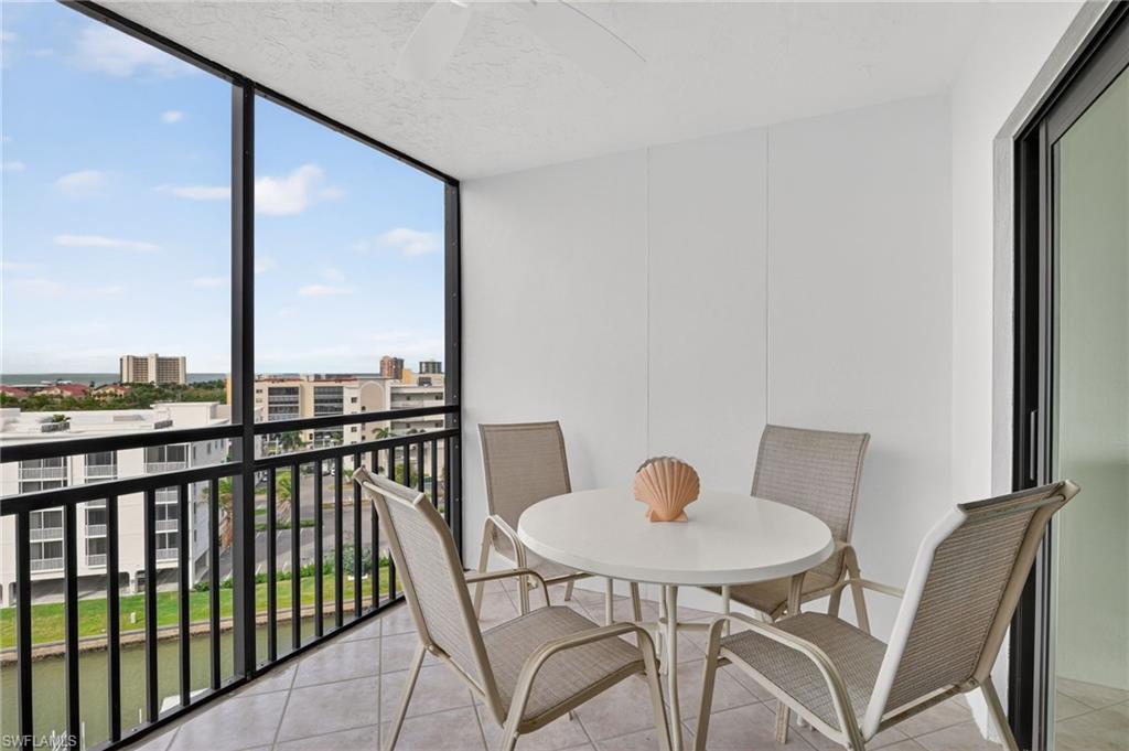 HARBOUR POINTE CONDO - Residential