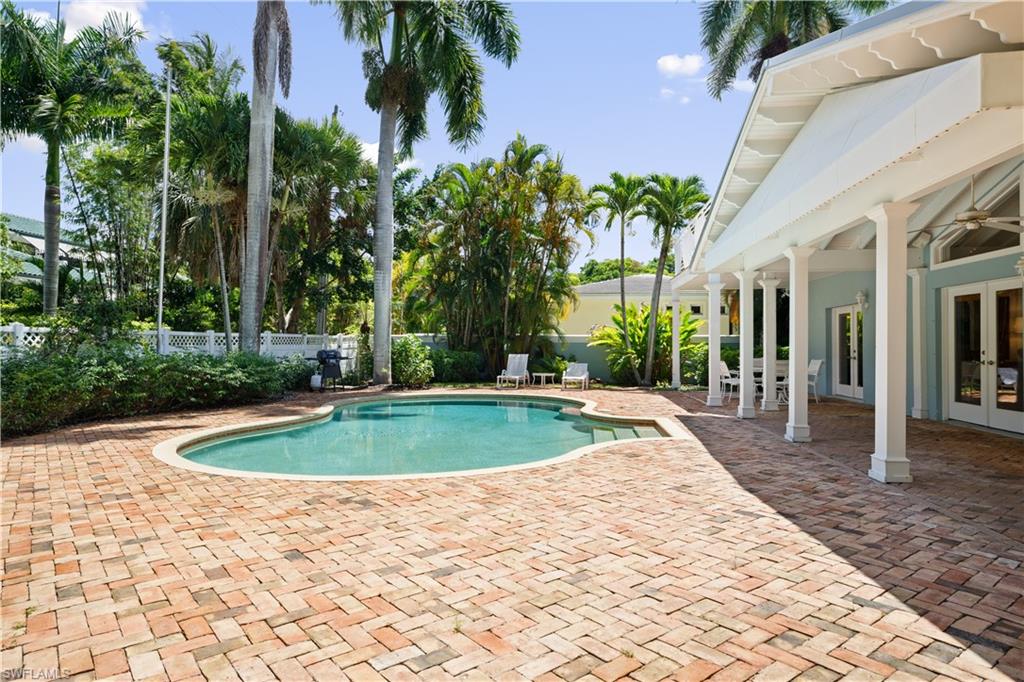 OLDE NAPLES - Residential