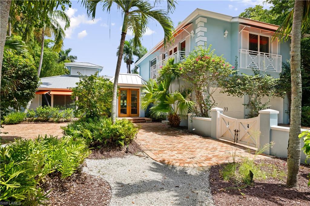 OLDE NAPLES - Residential