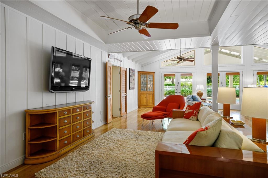 OLDE NAPLES - Residential