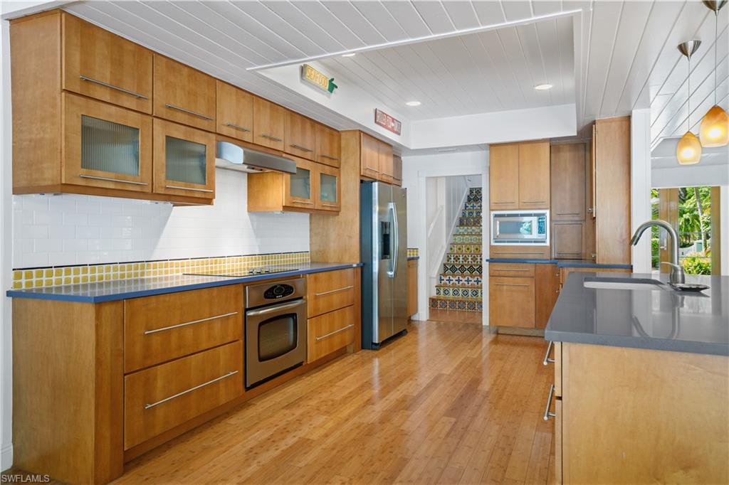 OLDE NAPLES - Residential