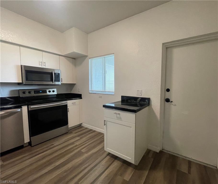 THE COVE AT SIX MILE - Residential