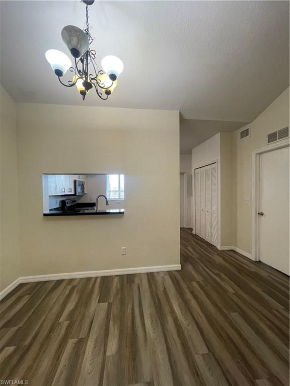 THE COVE AT SIX MILE - Residential