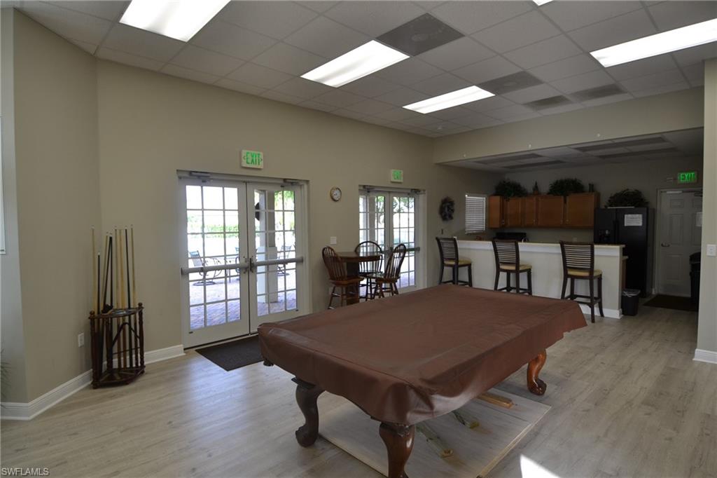 VALENCIA LAKES - Residential