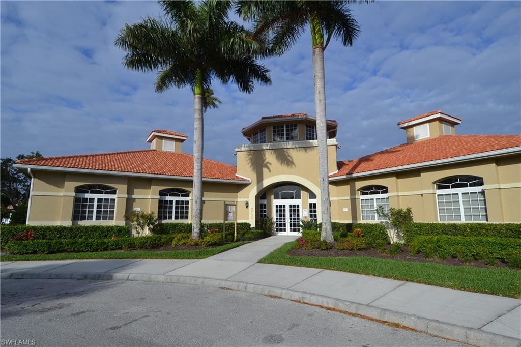 VALENCIA LAKES - Residential