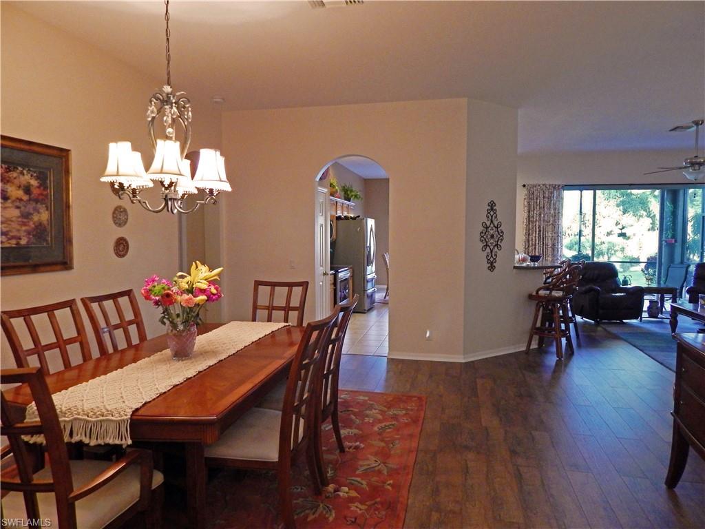 VALENCIA LAKES - Residential