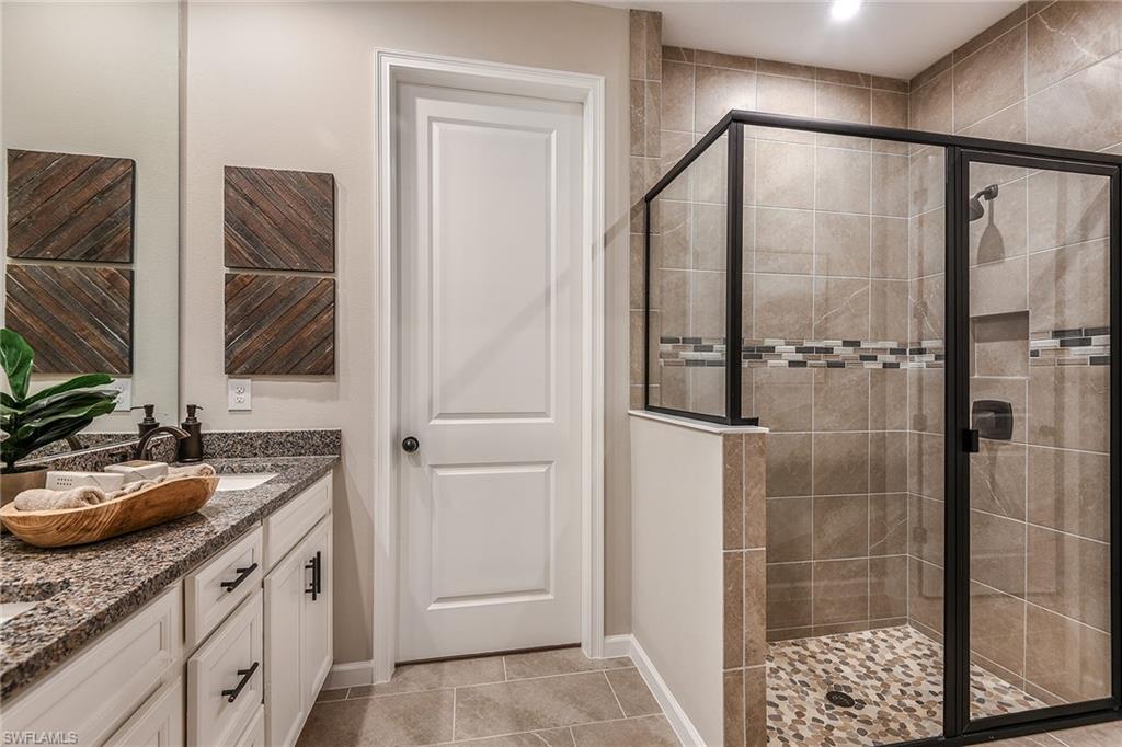 BONAVIE COVE - Residential