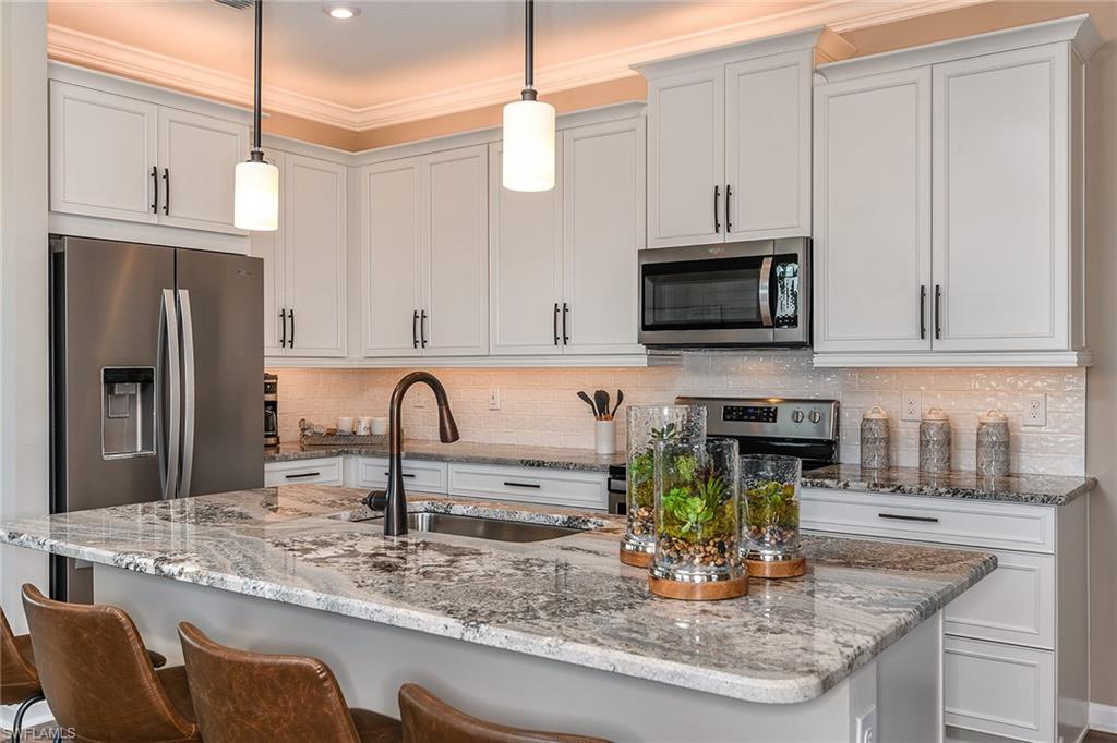 BONAVIE COVE - Residential