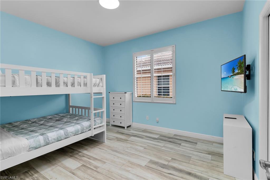 MARCO BEACH - Residential