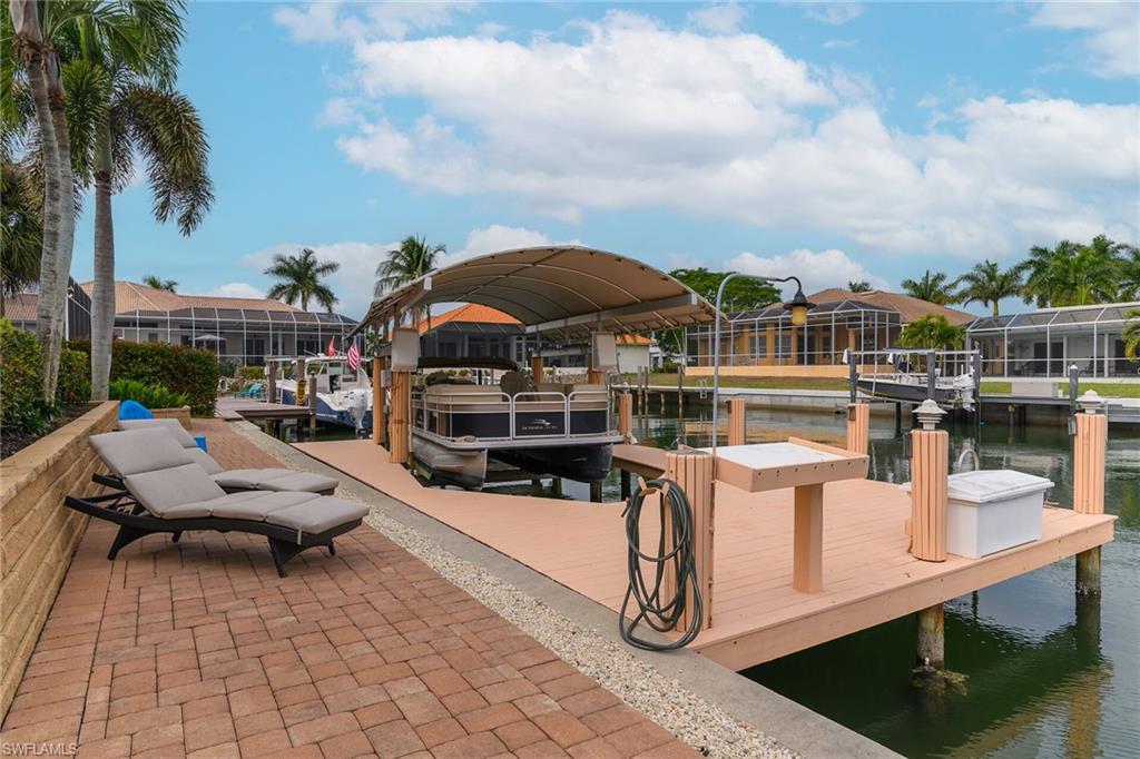 MARCO BEACH - Residential