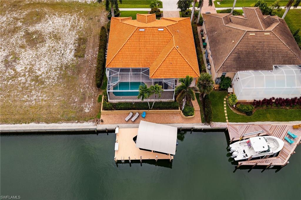 MARCO BEACH - Residential