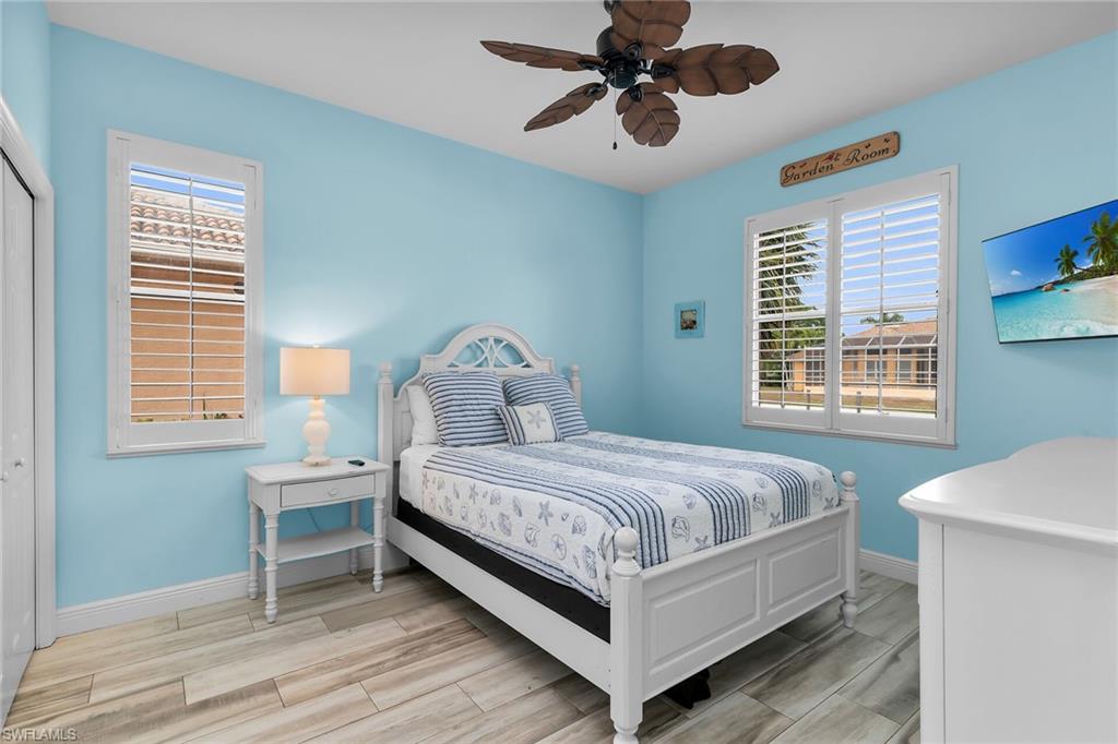 MARCO BEACH - Residential