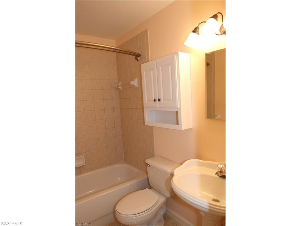 WILLOW LAKE - Residential