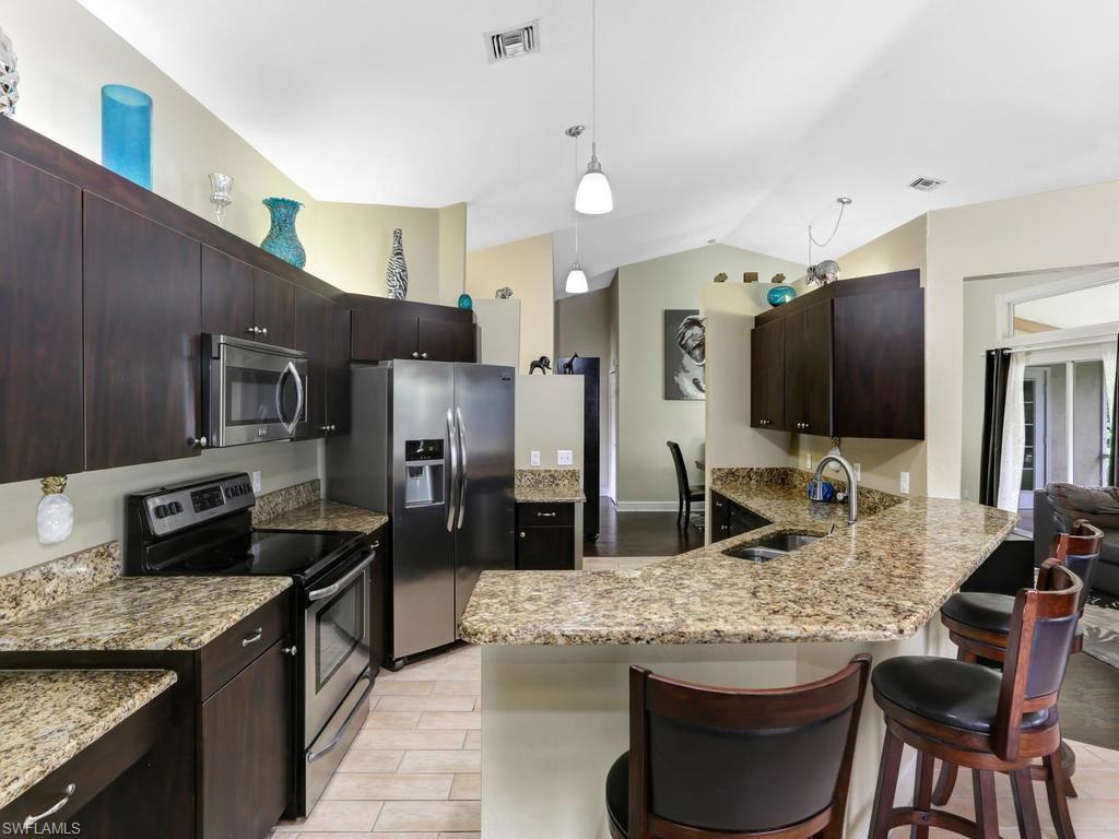 GOLDEN GATE CITY - Residential