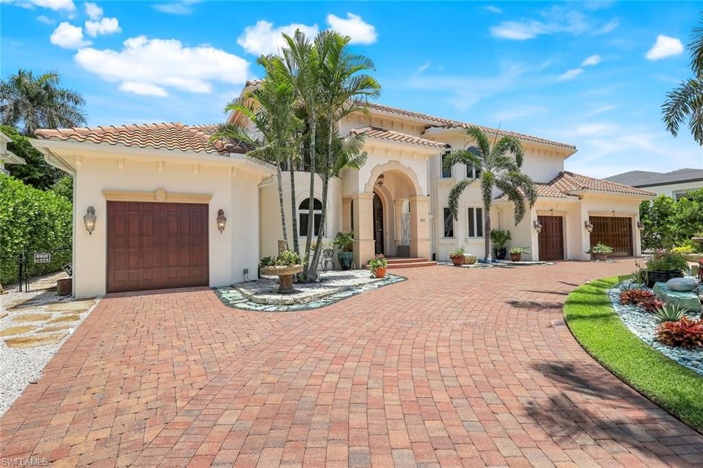 Photo of 491 Wedge DR, NAPLES, FL 34103 (MLS # 225050673)