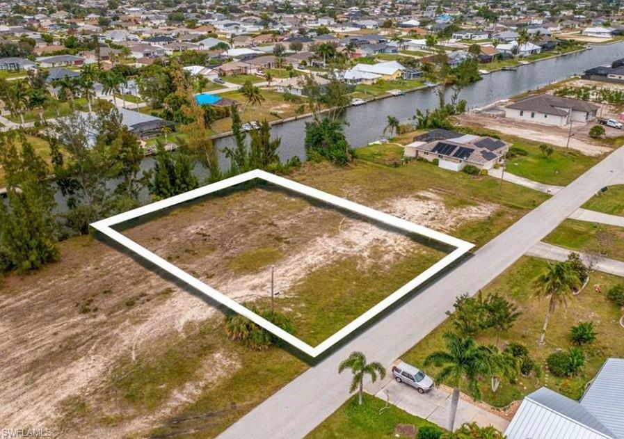 CAPE CORAL - Land