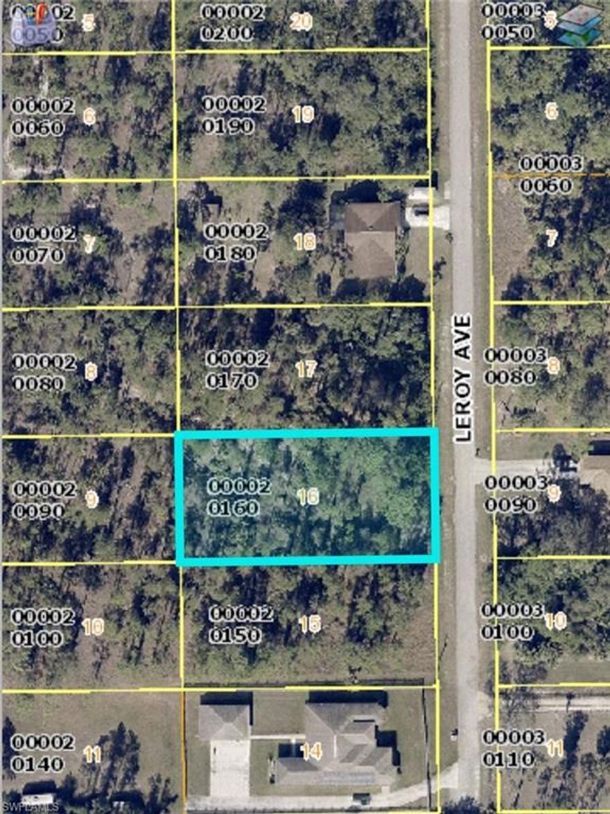 Build your dream home on this secluded Dead end street. 
Growing area,  close to shopping centers.