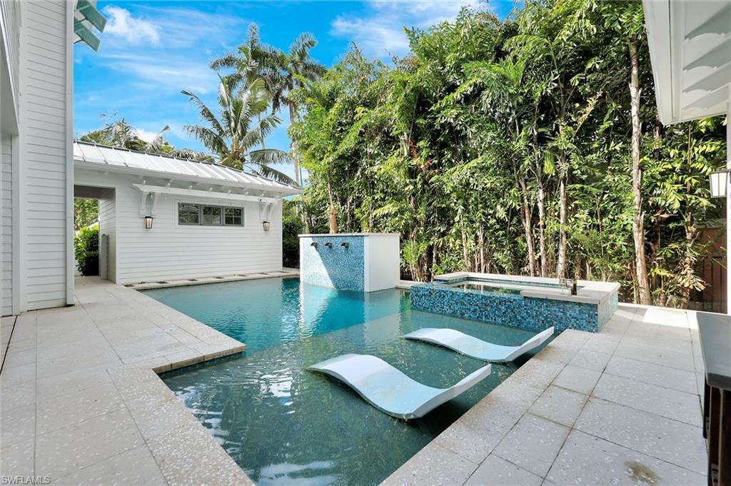 OLDE NAPLES - Residential Lease